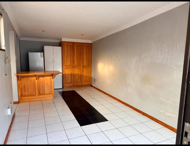 1 BEDROOM PROPERTY TO RENT IN BOSTON